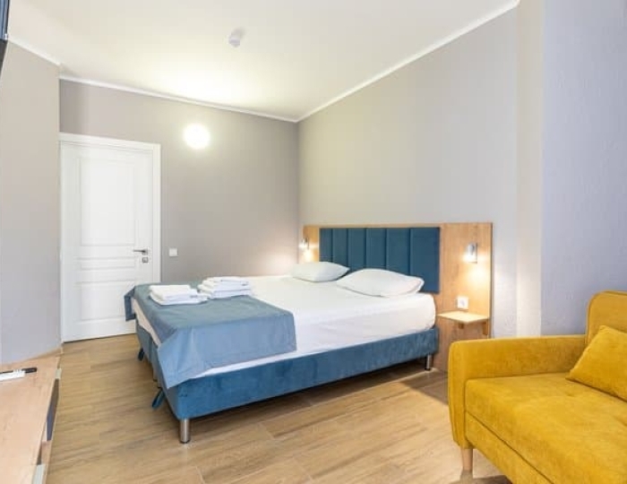 Полулюкс 2-местный 2-комнатный евро полулюкс "Бриз" - Санаторий «МВО-Сухум»