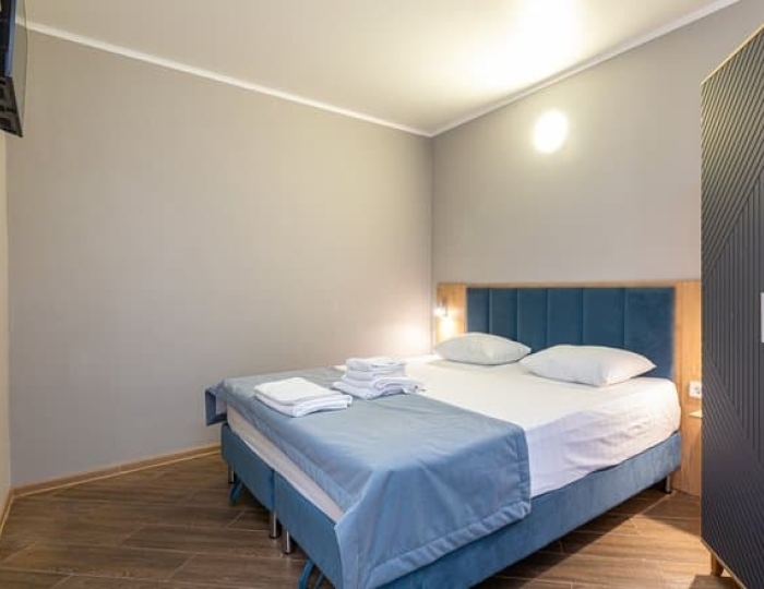 Люкс 2-местный 2-комнатный люкс в корпусе "Бриз" - Санаторий «МВО-Сухум»