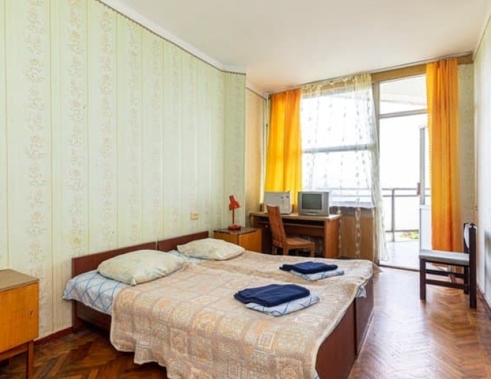 Стандарт 4-местный 1-комнатный стандарт в корпусе "Генеральский" - Санаторий «МВО-Сухум»
